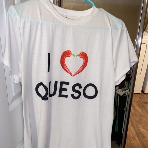 Mumu tee shirt bundle - Picture 2 of 4